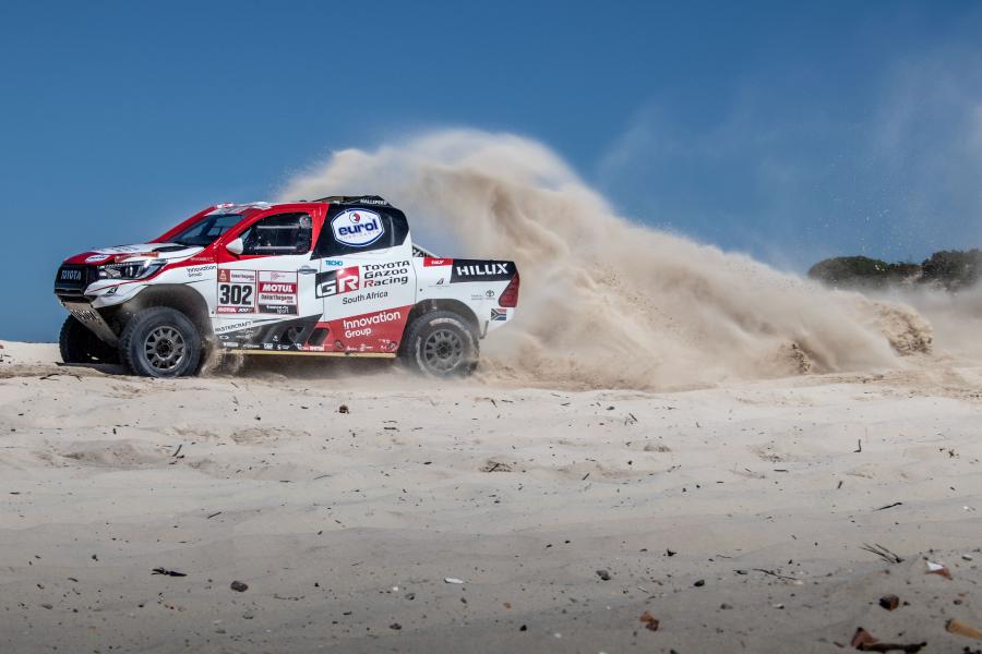 Toyota Hilux Rally Dakar 2019 года  (фото 10 из 11)